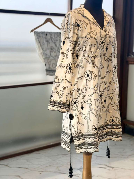 Black Threadwork Tassel Kurti