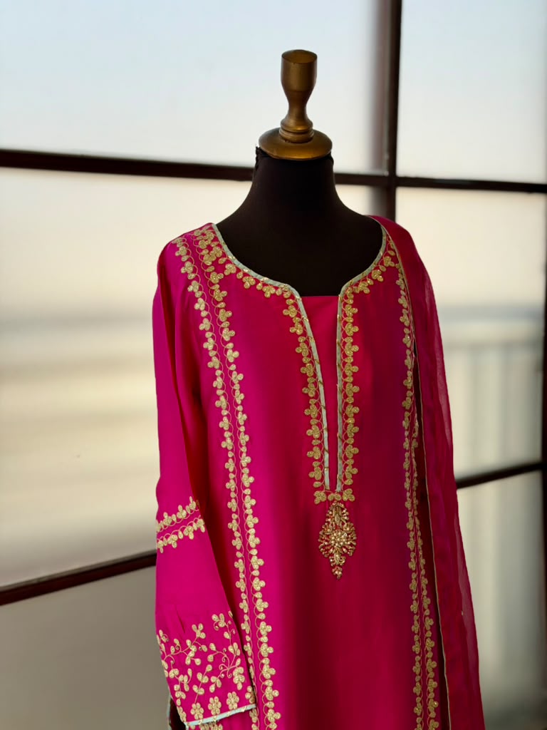 Gulabi Shaan