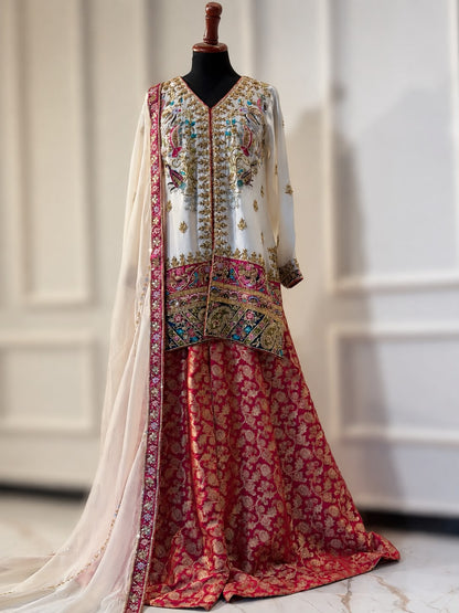 Ivory Peacock