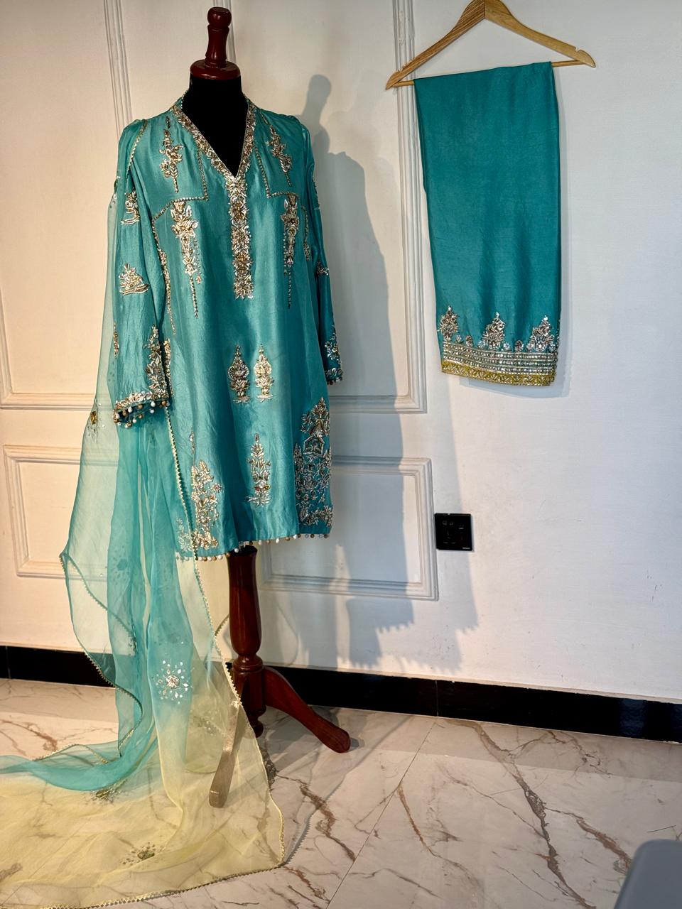 Turquoise Bouquet