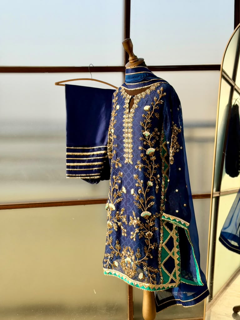 The Navy Luxe