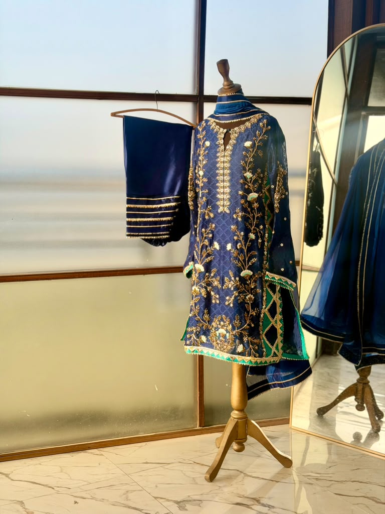 The Navy Luxe